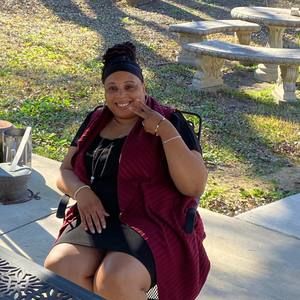 Meet your Posher, April